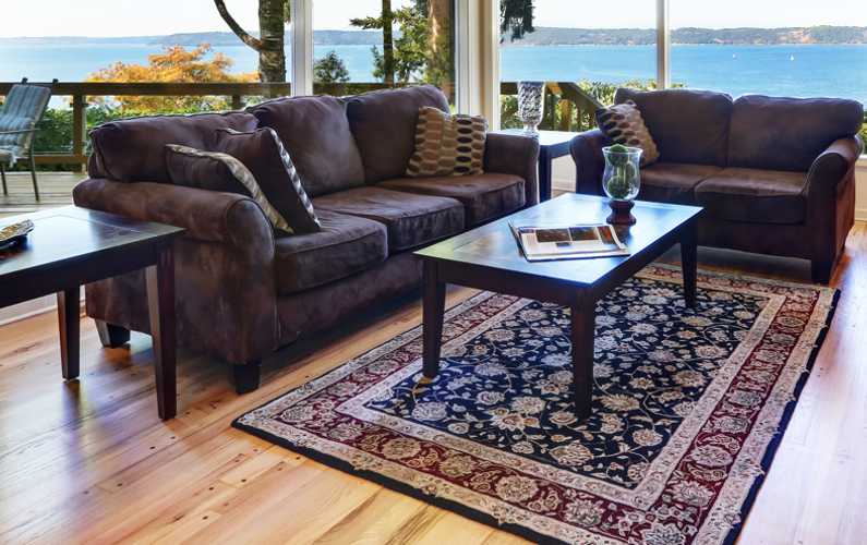 Oriental rug in a living room in San Diego